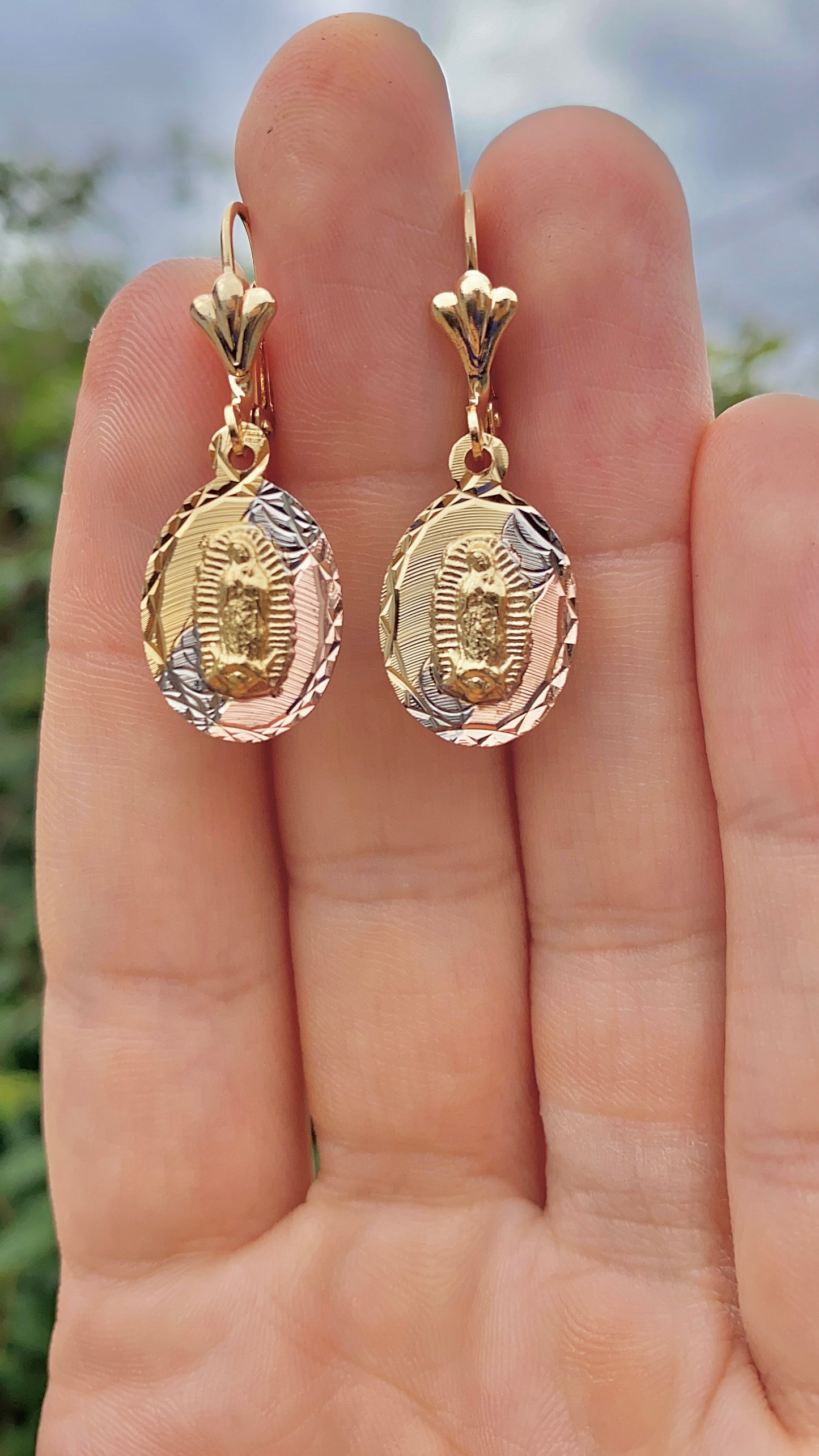 Aretes En Oro Virgen de Guadalupe 14K Dangle Earrings Lever Back For Womens Fashion