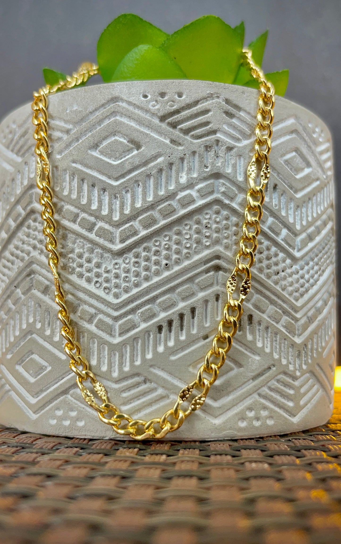 14K Gold Filled Womens Curb Link Bracelet Diamond Cut 7.5"