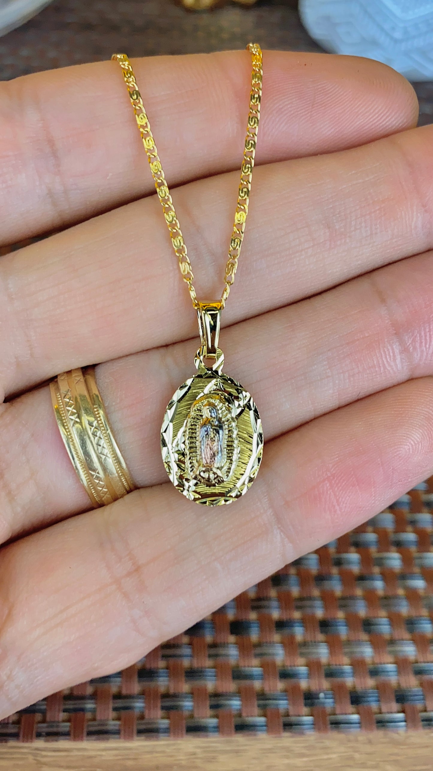 Virgen de Guadalupe Necklace Snaill Chain 20"
