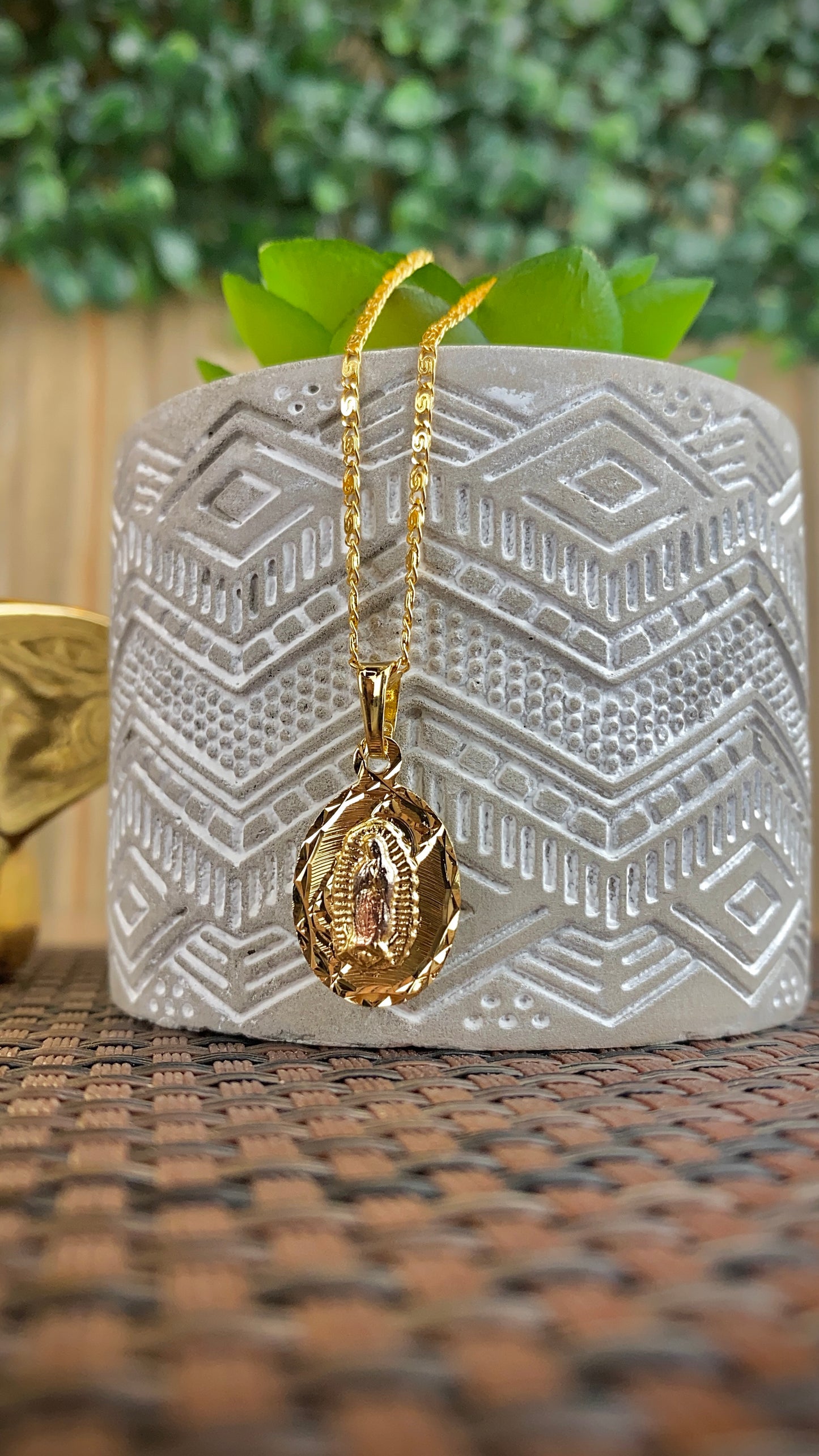 Virgen de Guadalupe Necklace Snaill Chain 20"