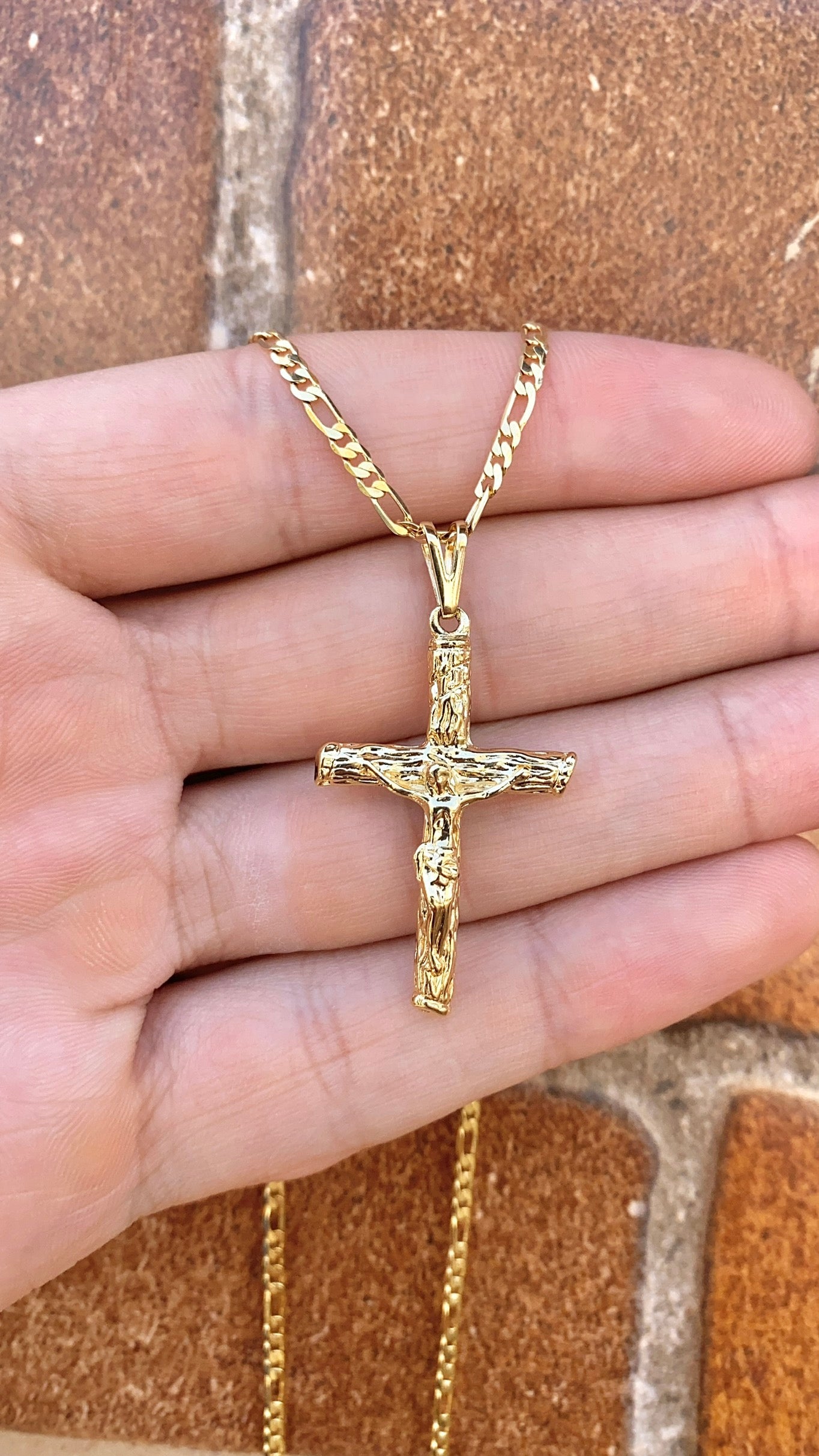 Mens Womens Rustic Cross Necklace 36x23mm Figaro Link Chain
