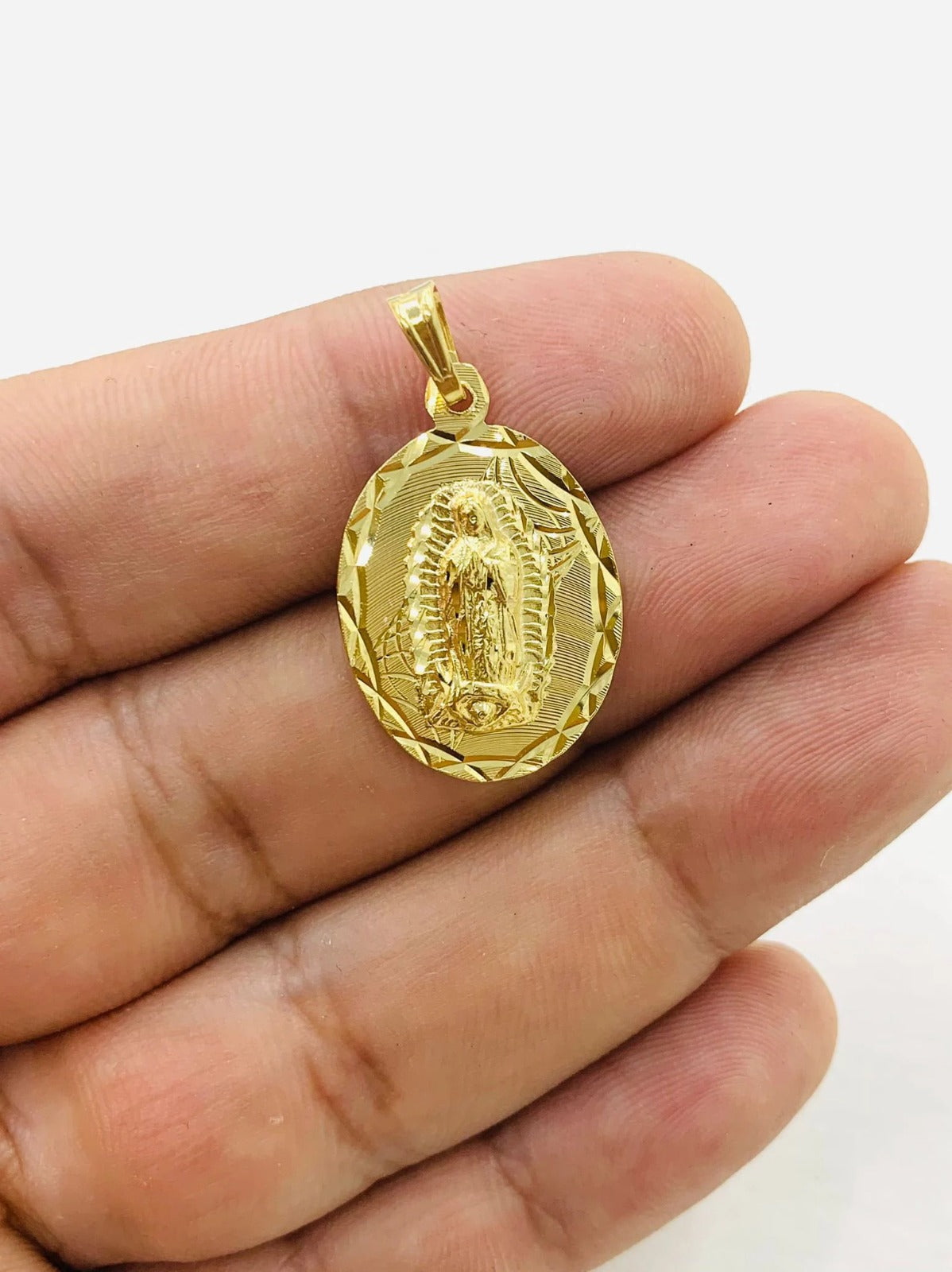 Necklace Virgen Guadalupe Charm Rope Womens Gifts Catholics Cadena 20" para Mujeres