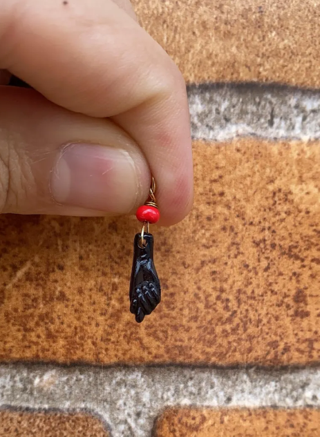 Pendat Black and Red Beads Azabache Jewelry Gifts Mens Womens