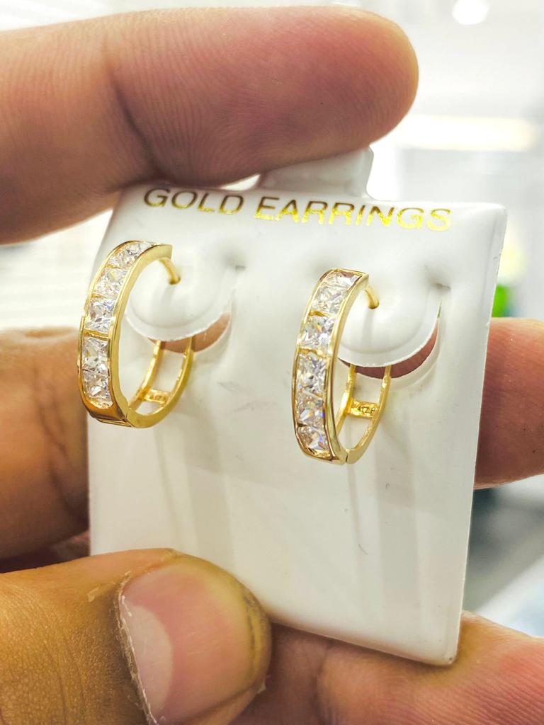 10K Yellow Gold Princess Cut Channel-Set Square CZ Huggies Hoop Earrings 15mm Girls Baby
