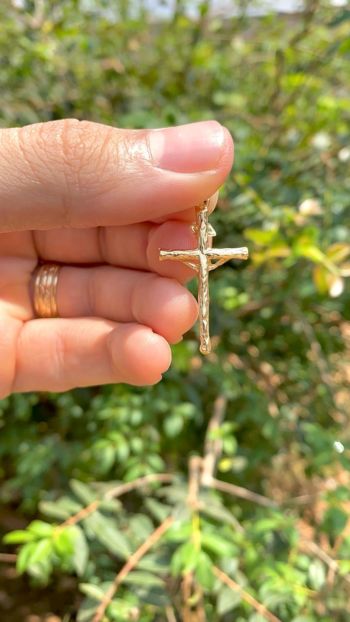 Womens Mens Rustic Cross Necklace INRI with Figaro Chain 20" in 14K Gold Filled